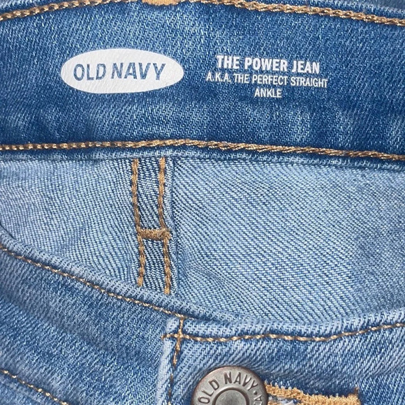 Old Navy Women’s The Power Jeans / Perfect Straight Ankle Size 4 - Picture 3 of 6